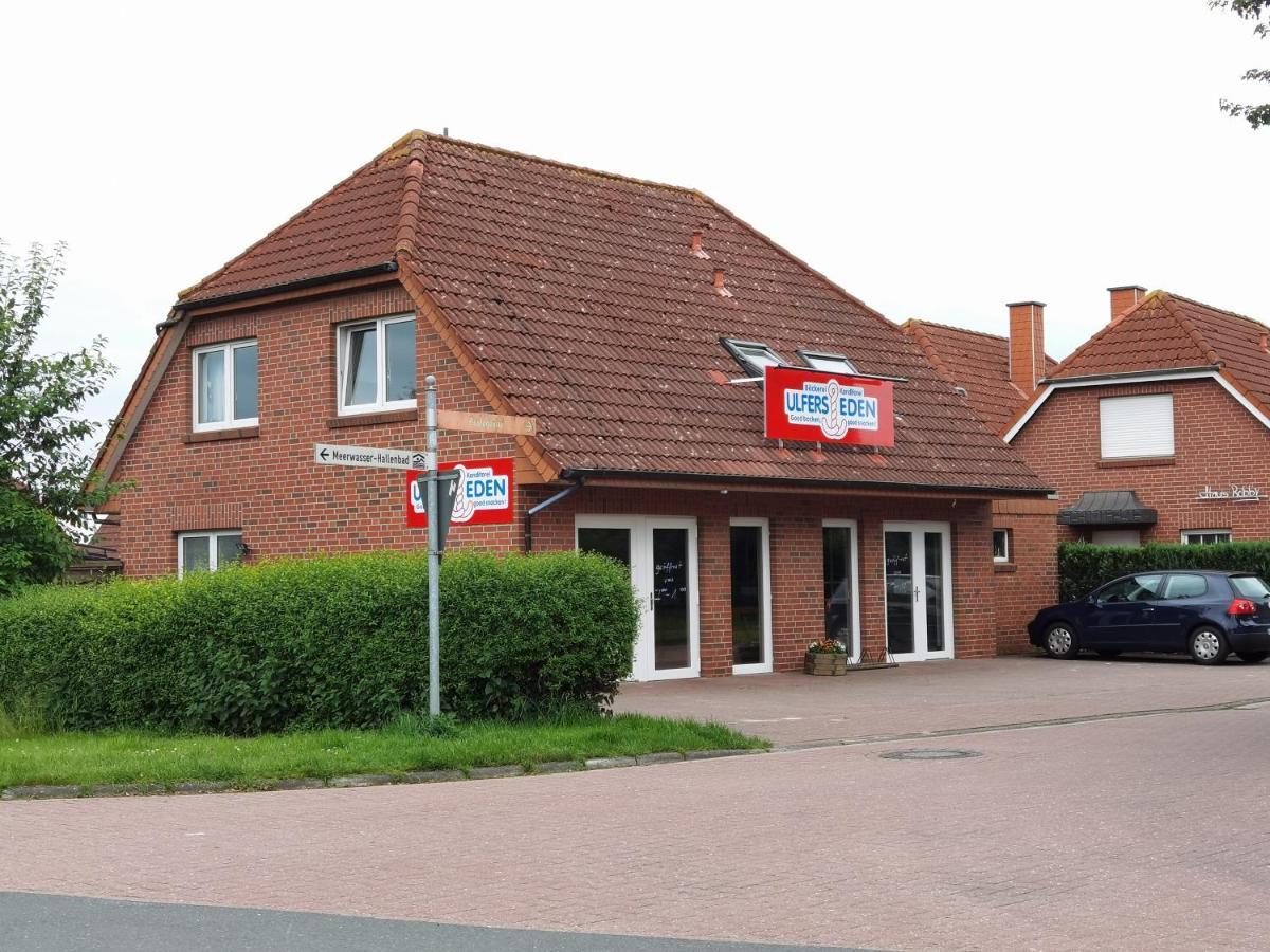 Schaake Hooksiel - Charmante Reetdachwohnung & Kostenfreier Parkplatz Екстер'єр фото